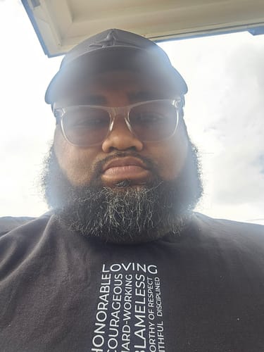 Customer photo review of Rogue - Snapback