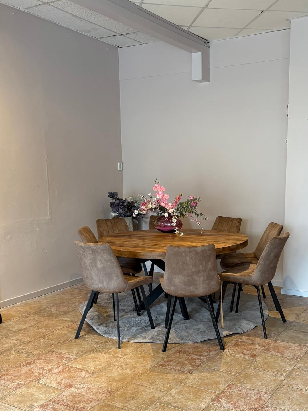 Customer photo review of Sila Mangohouten Ronde Eettafel