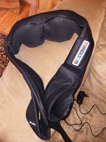 Customer photo review of Back Neck And Shoulder Massager