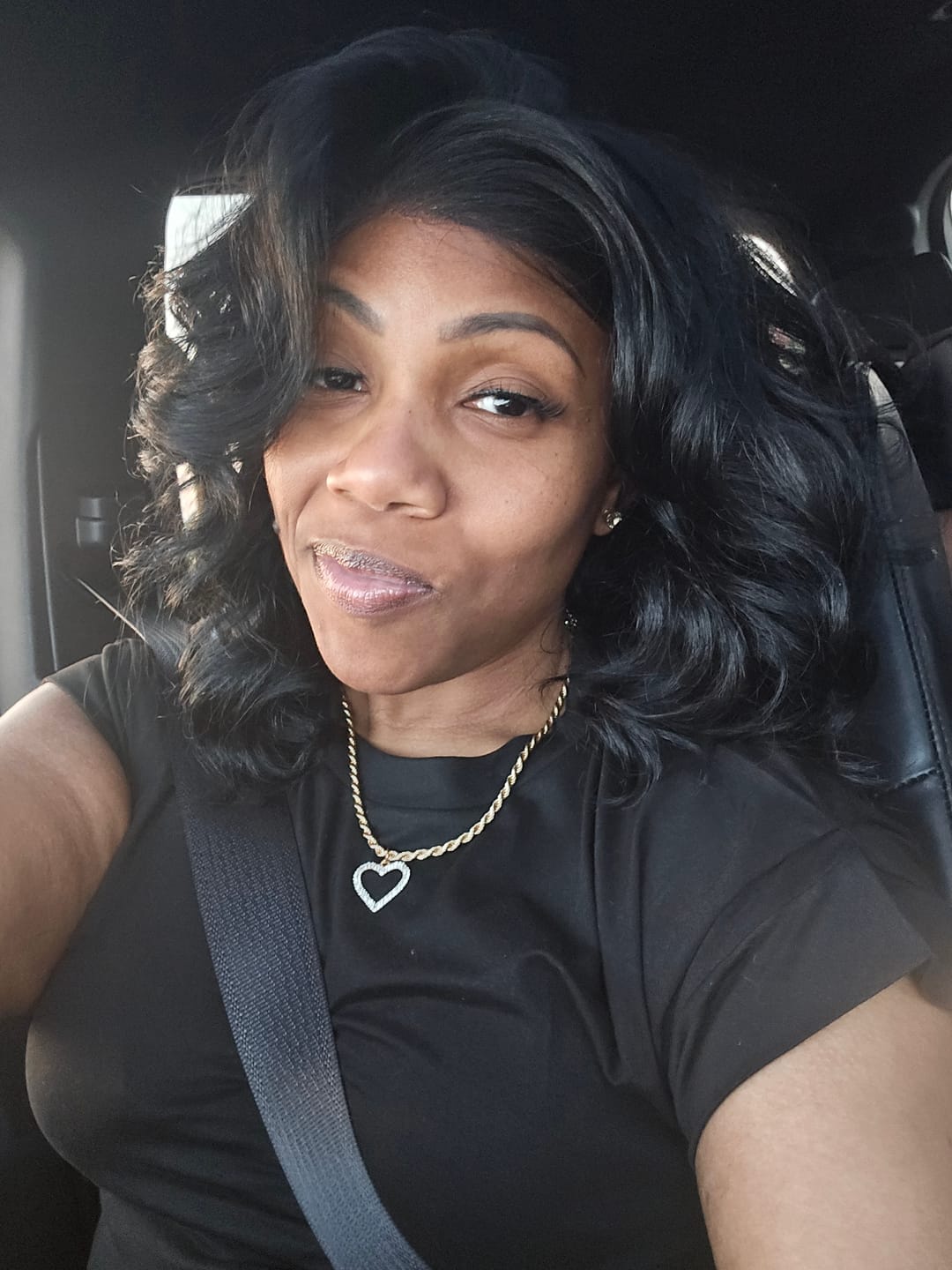 Customer photo review of Sensationnel Bare Lace Glueless 13x6 Lace Front Wig - 13x6 UNIT 11