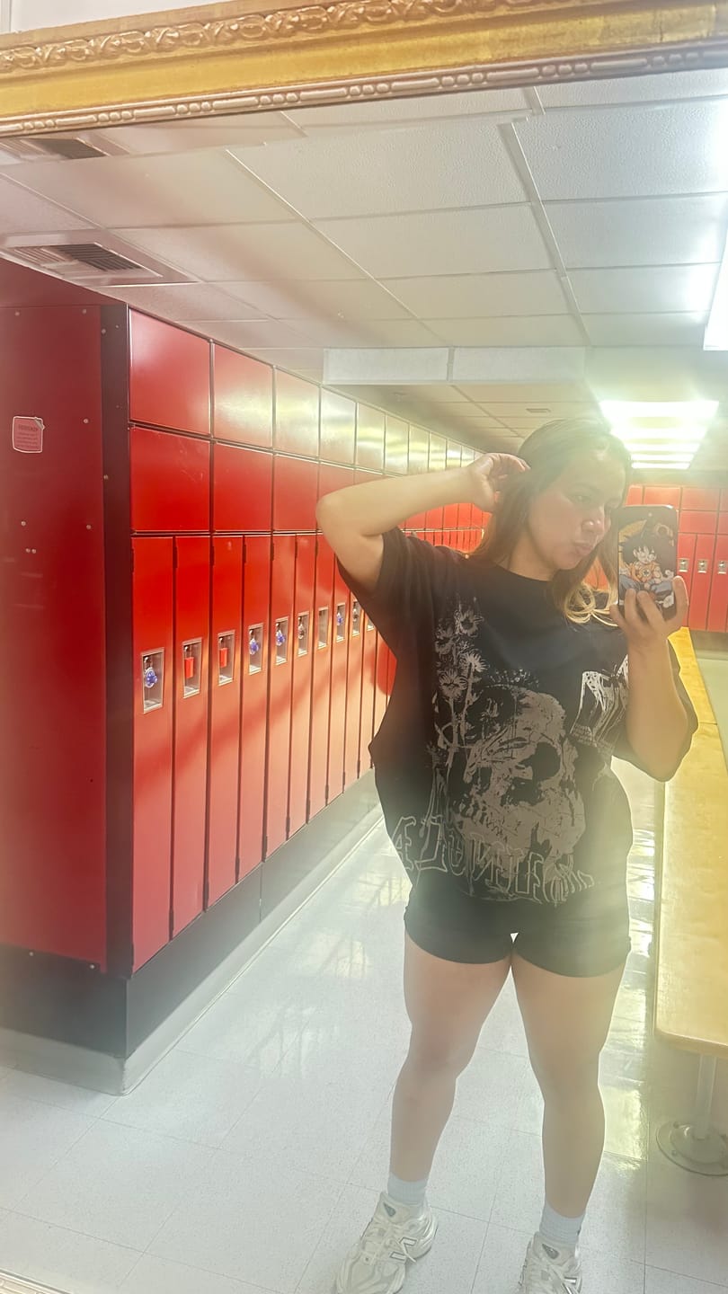 Customer photo review of W427 Phantom Oversized Tees