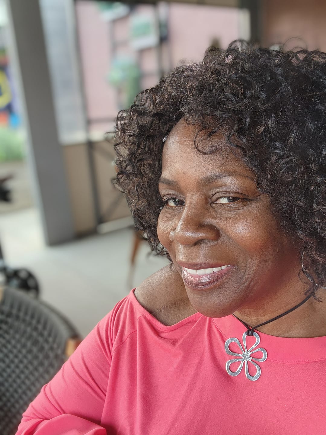 Customer photo review of Its a Wig Puffy