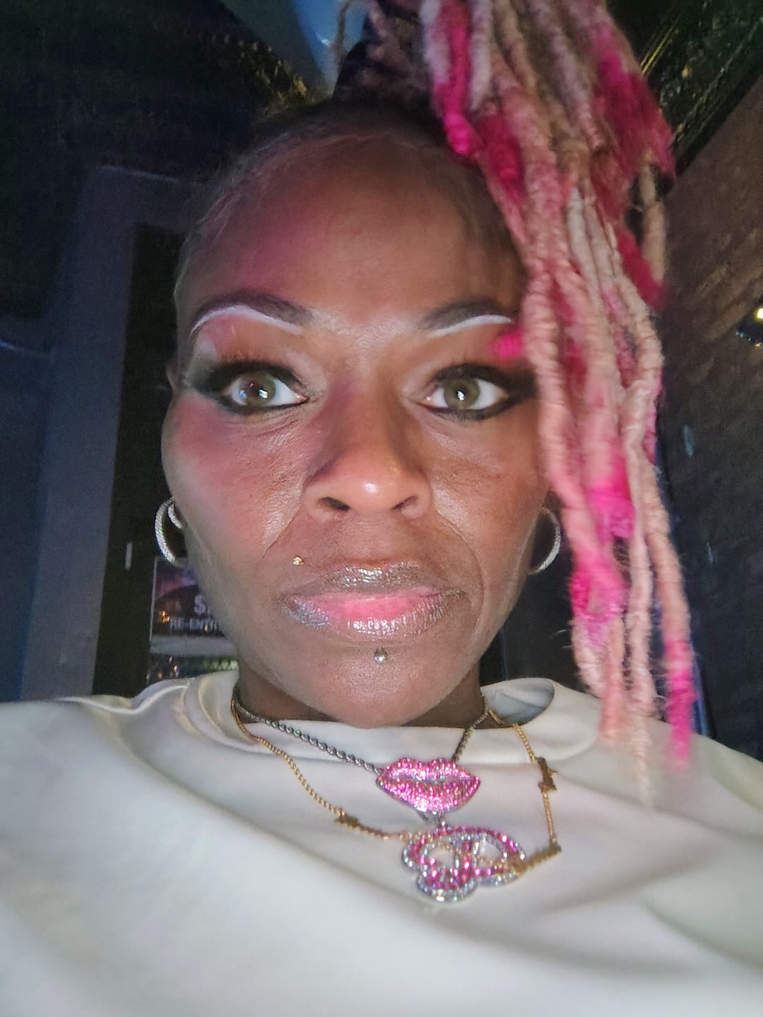 Customer photo review of LUXIIVA® PINK/BLUE LIPS INITIAL PENDANT(Ready to Ship)