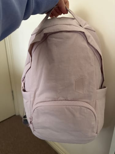 Customer photo review of Zoraesque 13.3 Inch Featherlight Backpack