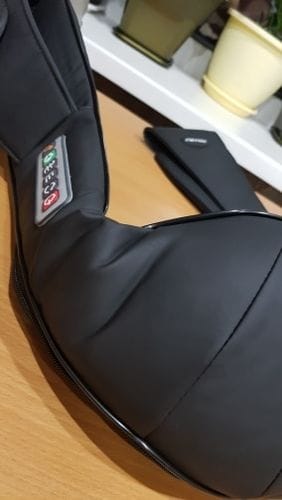 Customer photo review of Back Neck And Shoulder Massager