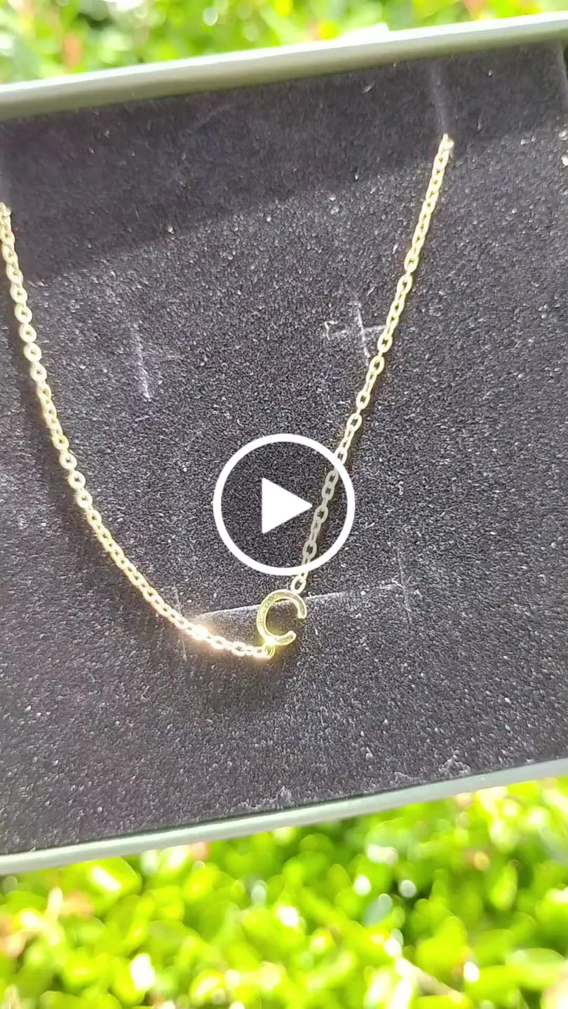 Customer video review of Personalized Sideway Initial Necklace 18K Best Seller