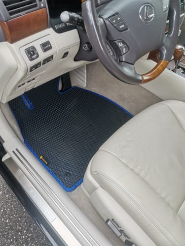 Customer photo review of Auto Fußmatten nach Maß - Vorne