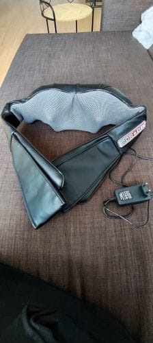 Customer photo review of Back Neck And Shoulder Massager