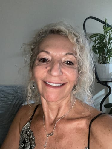 Customer photo review of Moisturizing Hair Milk