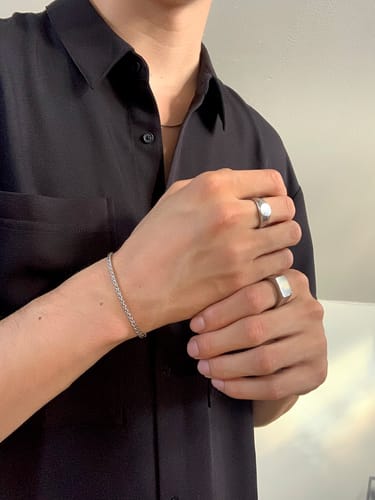 Customer photo review of Vintage Signet Ring in Silver