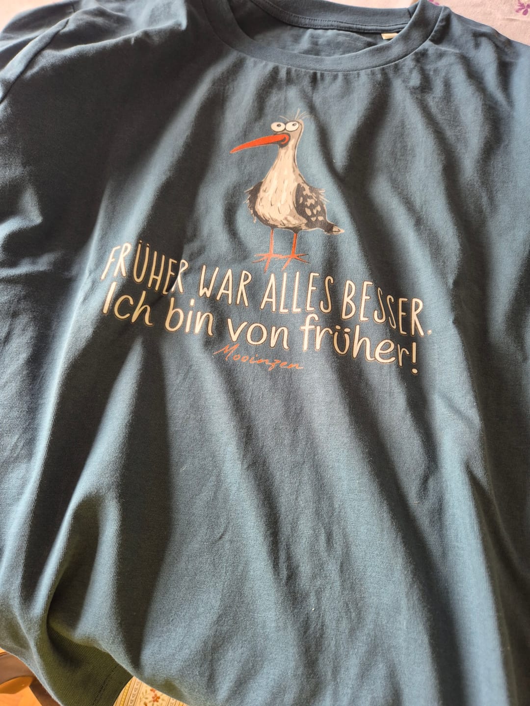 Customer photo review of Früher war alles besser!  · Damen Premium Bio T-Shirt 2.0