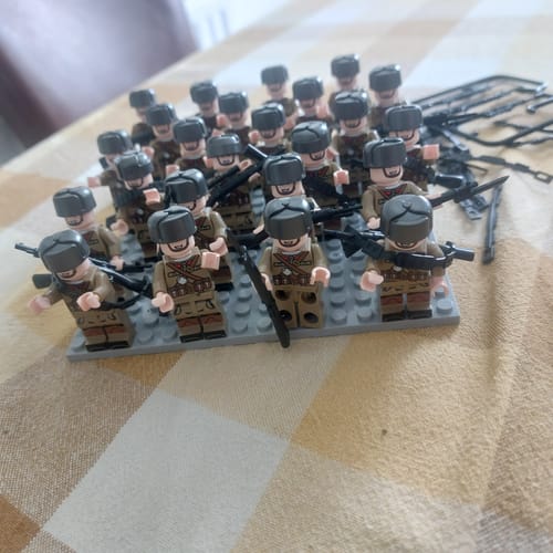 Customer photo review of Brick Battalion | 24 Soldiers