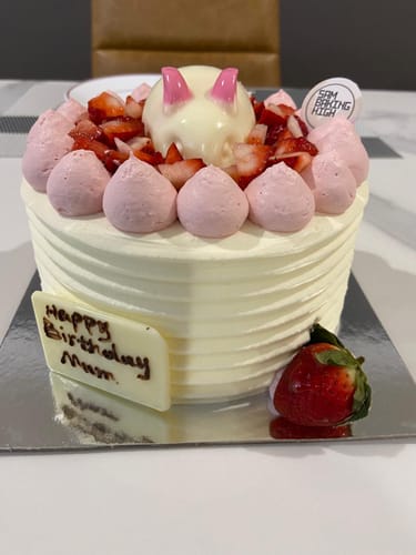 Katrina K. review of Strawberry Bunny image 1 out of 1