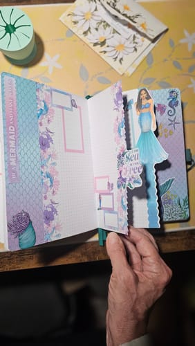 Customer photo review of Mermaid Off Duty Pre-cut PET Tape + Washi Box