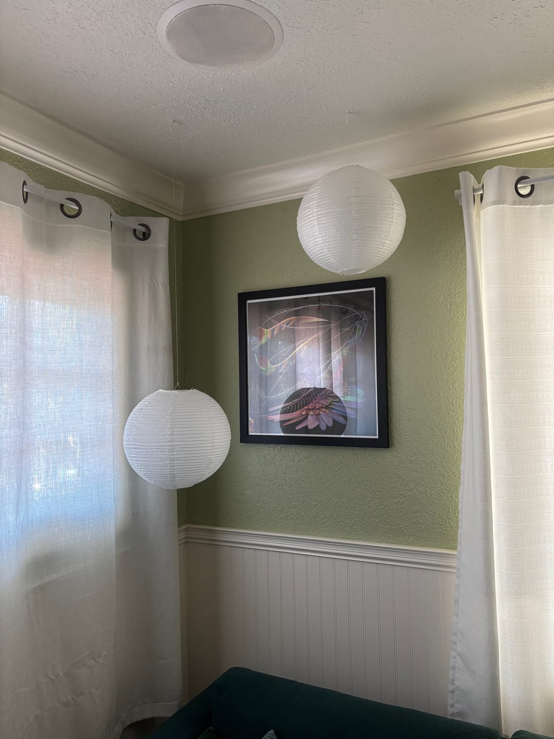 Customer photo review of 12" Beige/Ivory Fine Line Premium Even Ribbing Paper Lantern, Extra Sturdy