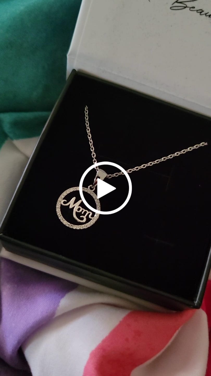 Customer video review of Brandy 18k White Gold Plated Circle Mom Necklace with Swarovski Crystals