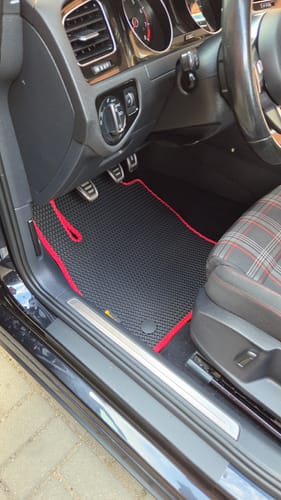 Customer photo review of Dywaniki samochodowe na zamówienie - Przód i tył