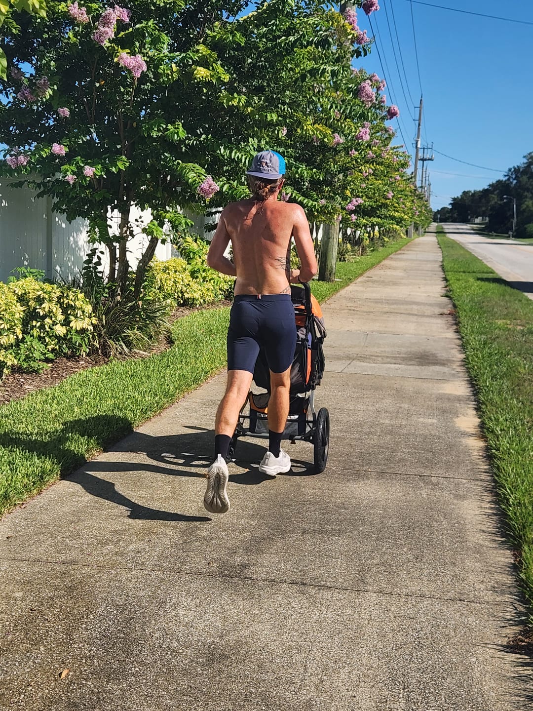 Customer photo review of Dadbod Running Athletic Hat V.2 (Ice Blue)