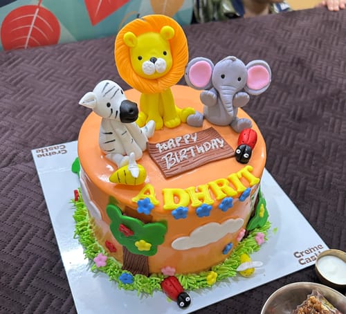 Customer photo review of Jungle Theme Cake