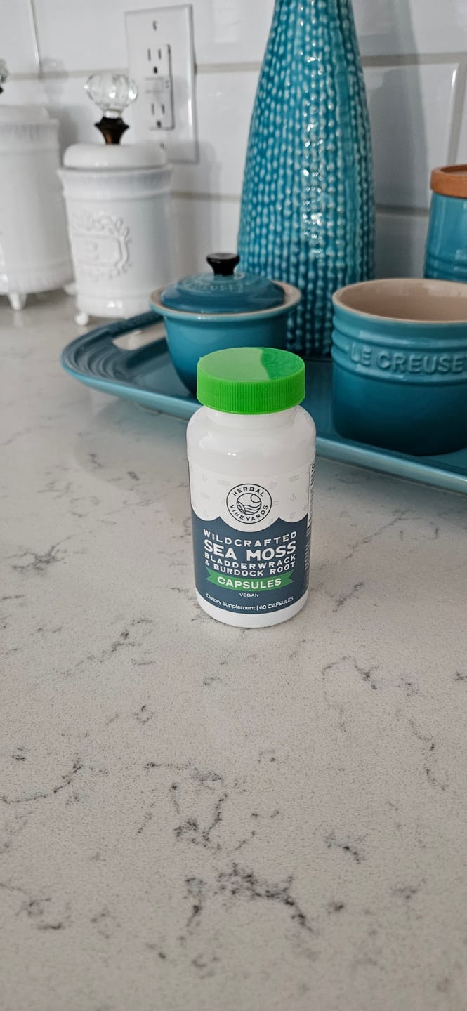 Customer photo review of ORGANIC SEA MOSS, BLADDERWRACK & BURDOCK ROOT VEGETABLE CAPSULES (1500 MG) - 60 Capsules