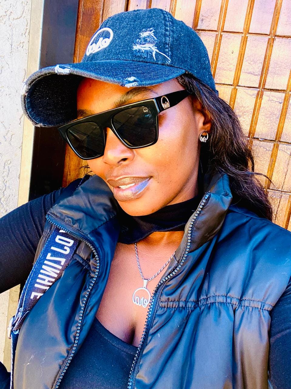 Customer photo review of Era Distressed Black Denim Cap