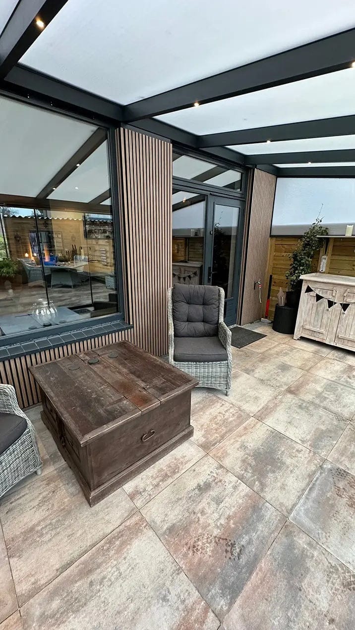 Customer photo review of Panneau Acoustique Bois 260 x 60 cm Noyer Feutrine Noir Décoration Mural