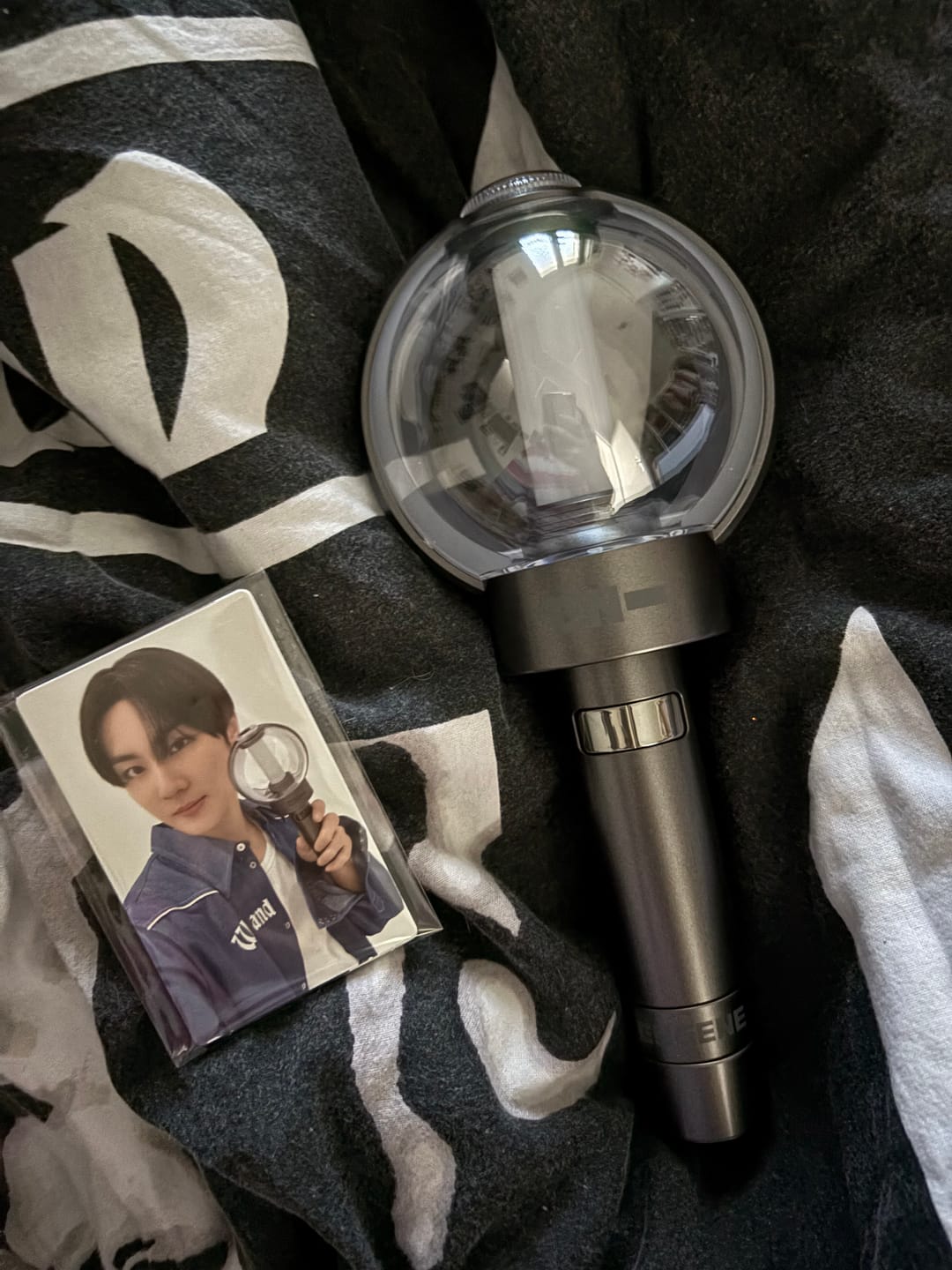 Customer photo review of ENHYPEN - OFFICIAL LIGHT STICK VER.2
