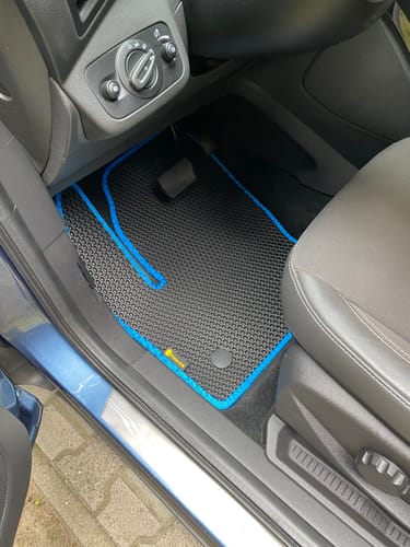 Customer photo review of Dywaniki samochodowe na zamówienie - Przód i tył