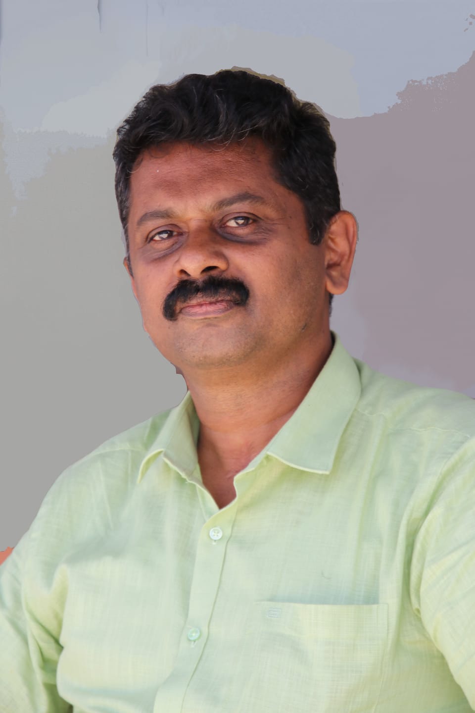 Customer photo review of Indo Cotton - Pale Green Formal Shirts For Men | Ariser