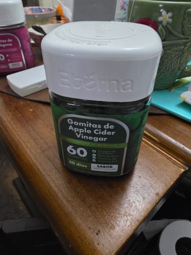 Customer photo review of Gomitas de Vinagre de Manzana | Suscripción
