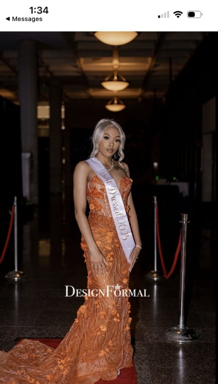 Customer photo review of Plus Size Orange Corset 3D Flower Mermaid Prom Dress