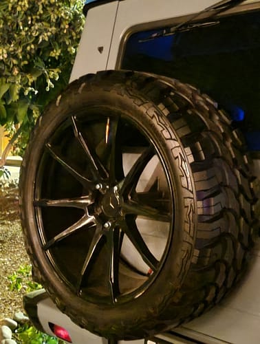 Customer photo review of Mercedes Benz G Class "G-Wagon" Spare Tire Carrier 1990 - 2022