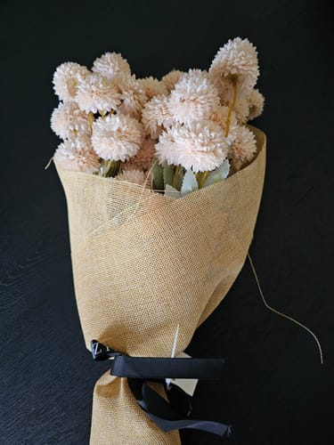 Fotorecensie van een klant over Zijden Kiku Bloemen - Crème