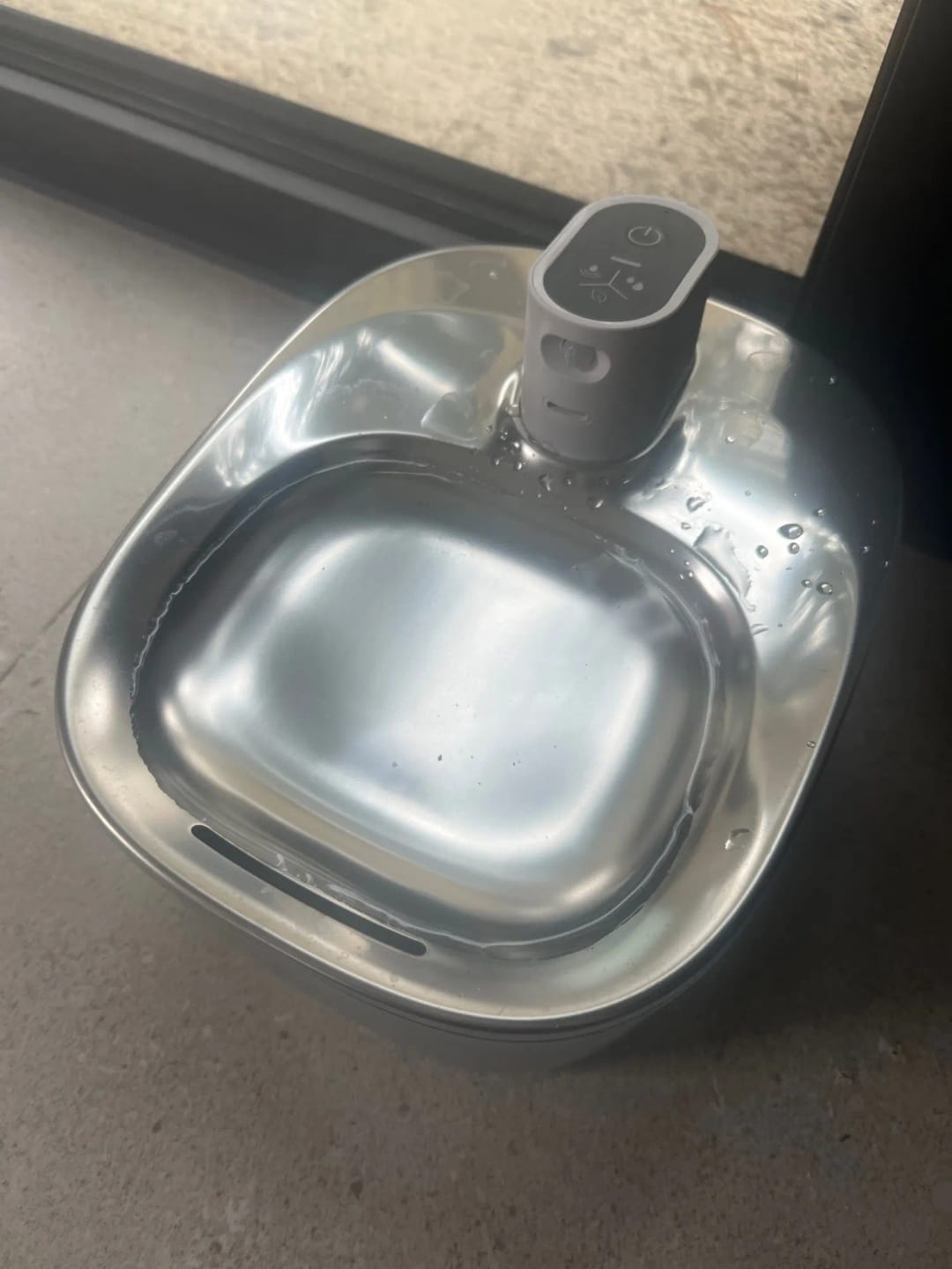Customer photo review of 🐾 PawMaxi SmartFlow™ – 4L Wireless Water Fountain