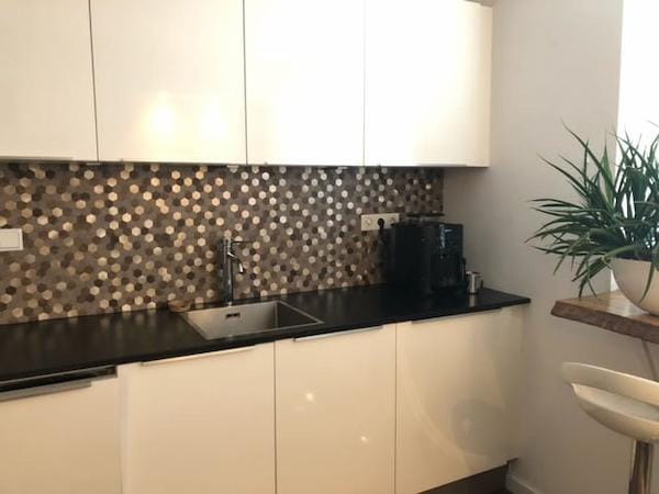 Customer photo review of Mosaique Adhésive Hexagone Cuivre marron pour crédence de cuisine