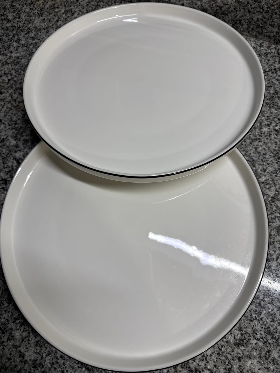 Customer photo review of Plato De Postre Sakura White & Black De Porcelana 20 cm