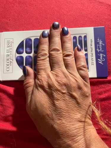 Kundenbewertung mit Foto zu UV Gel: Moody Twilight