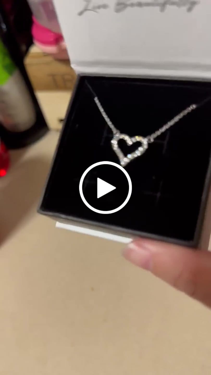 Customer video review of Bristol 18k White Gold Plated Heart Necklace with Swarovski Crystals