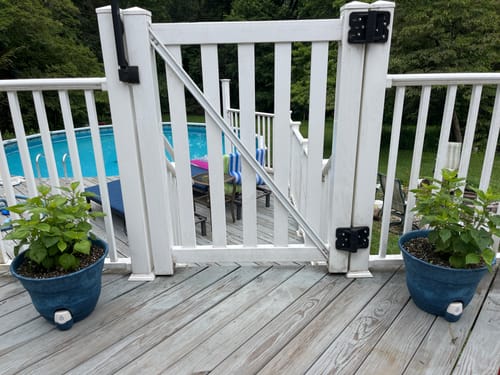 Customer photo review of Water Level Electronic Sensor for 15" Smart Self-Watering Planter