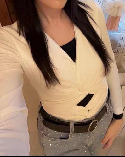 Customer photo review of Maglia Bianca con incrocio