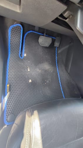 Customer photo review of Dywaniki samochodowe na zamówienie - Przód i tył