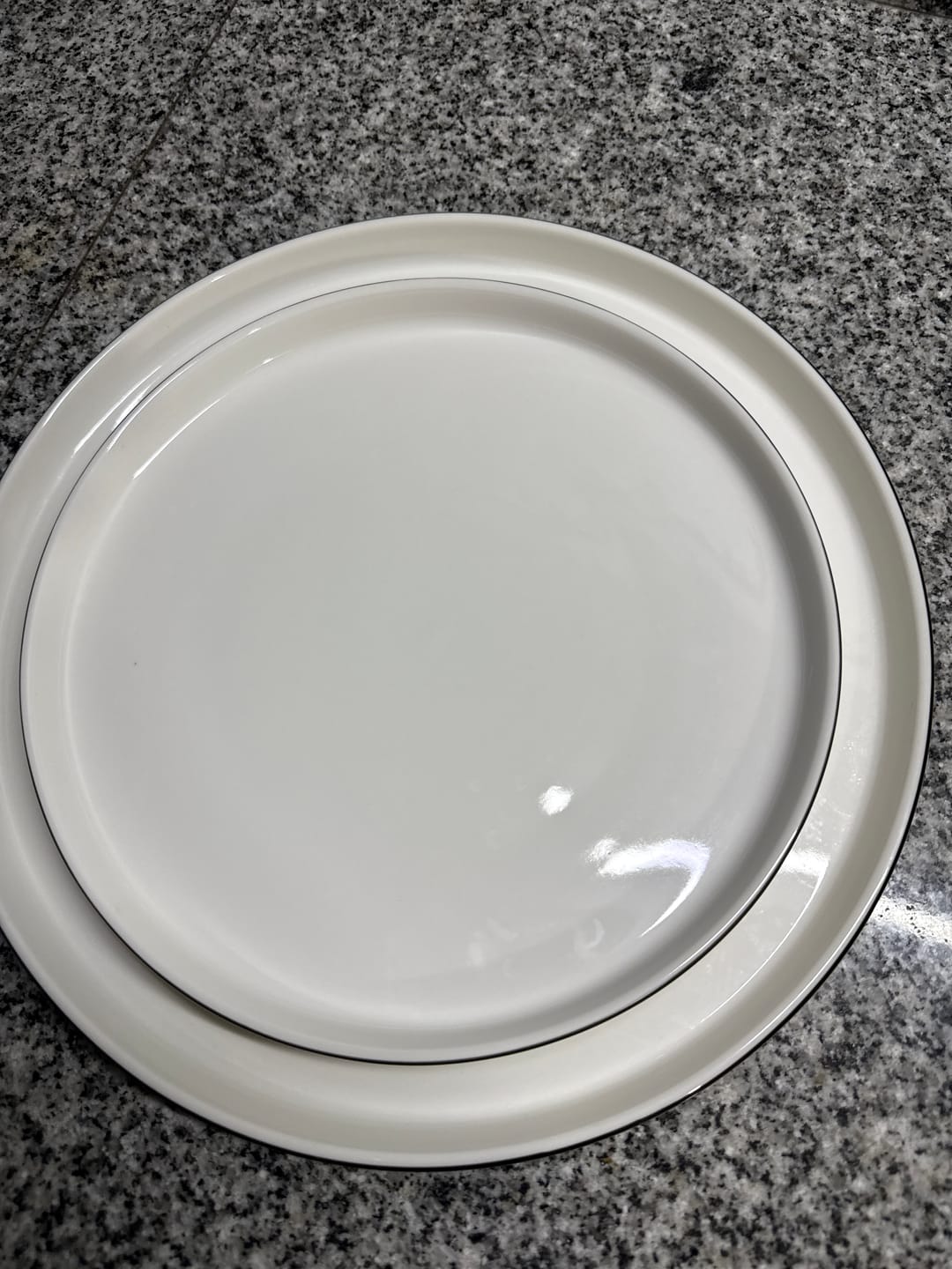 Customer photo review of Plato Playo Sakura White & Black De Porcelana 26 cm