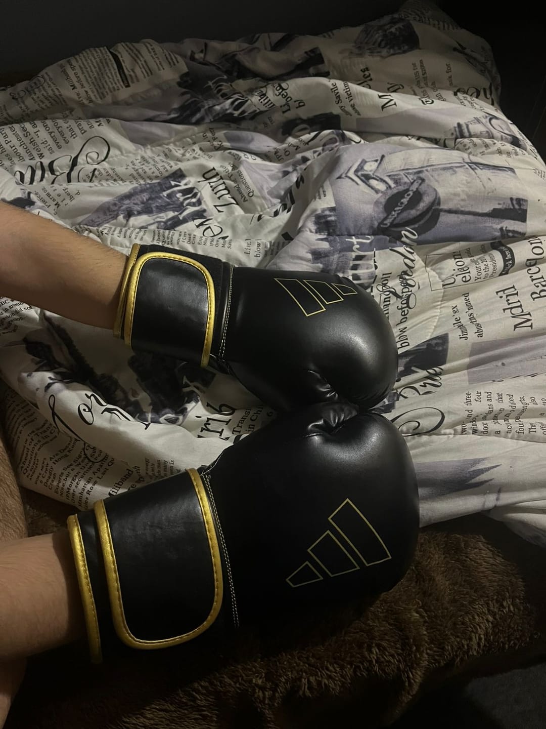 Customer photo review of Guantes De Boxeo Adidas Hybrid 80 Gold