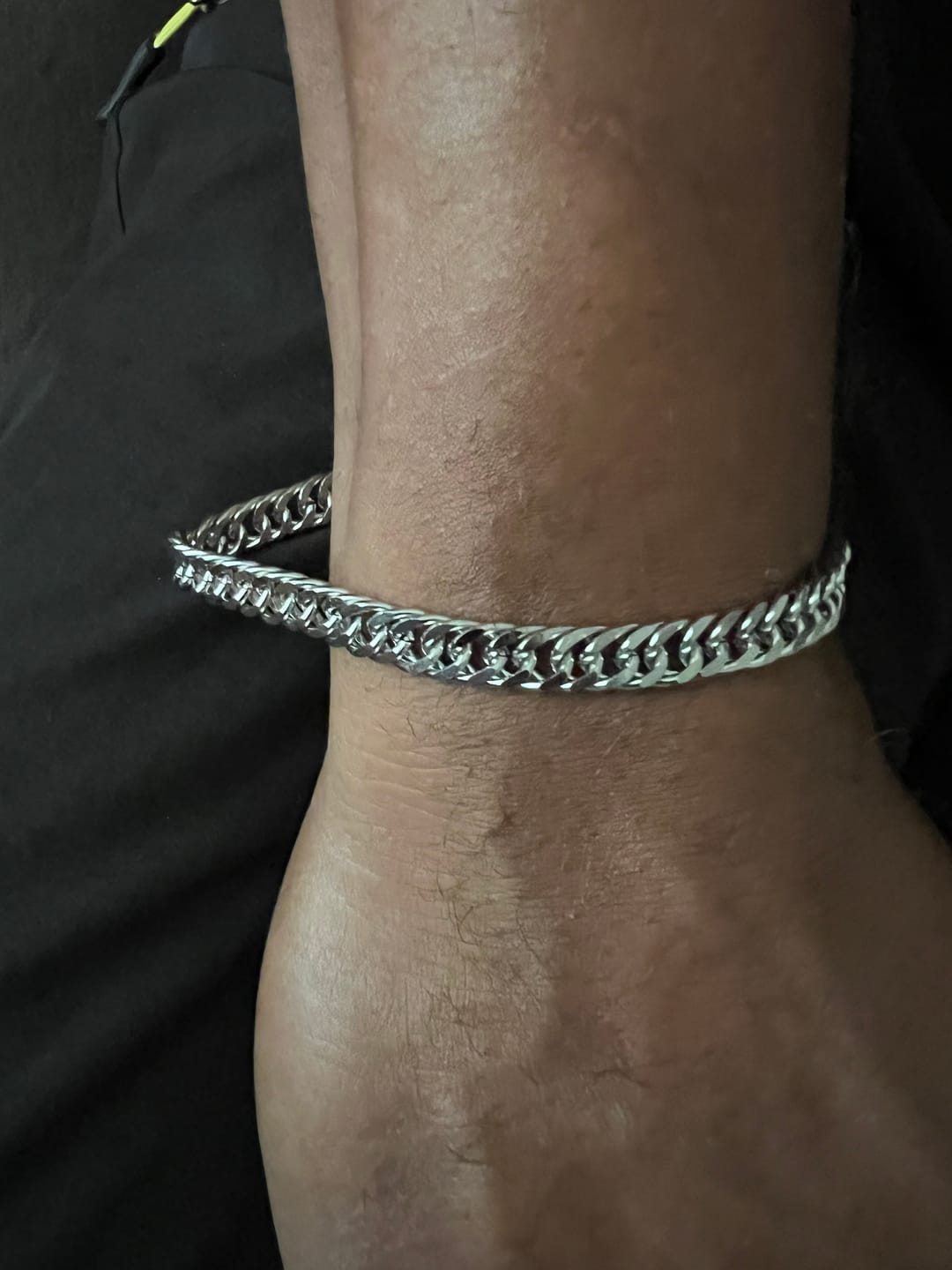 Customer photo review of THE CHAIN.