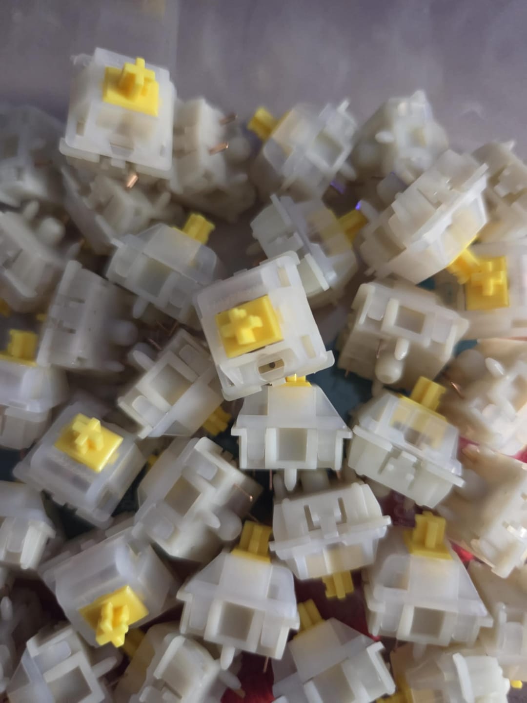 Customer photo review of GATERON KS-3 MILKY YELLOW PRO LINEAR SWITCH FACTORY LUBED (10PCS)
