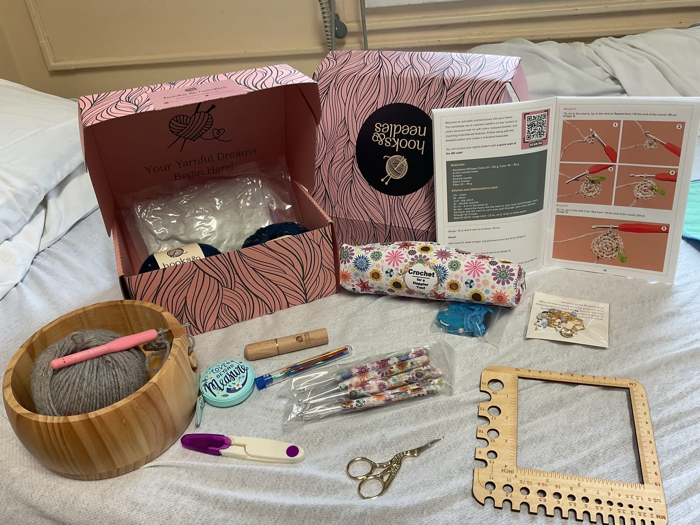 Customer photo review of 29-Piece Crocheting Kit: Perfect for Beginners