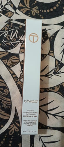 Customer photo review of O.TWO.O MOIST COLOR CHANGING LIP BALM