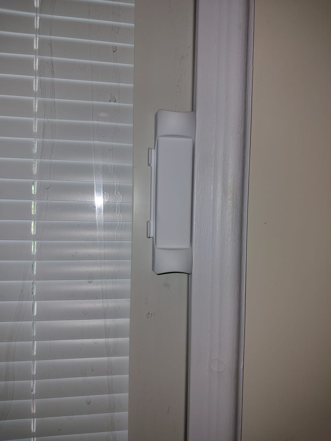 Customer photo review of ODL Sliding Magnetic Blind Controller