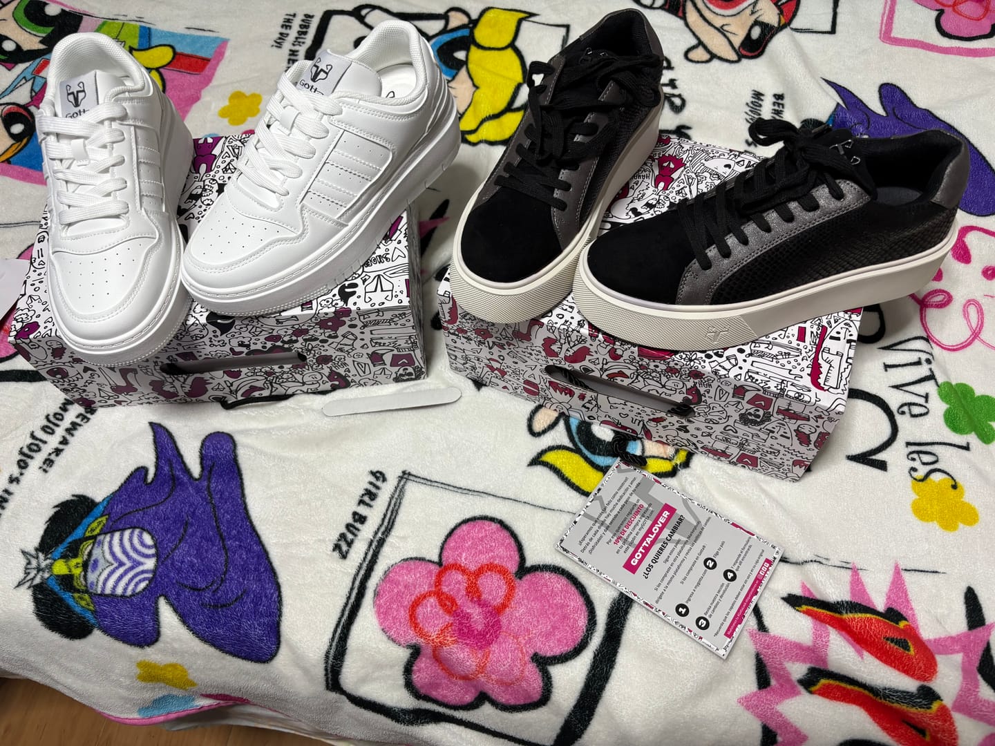Customer photo review of Tenis Plataforma Blancos Mujer 58030