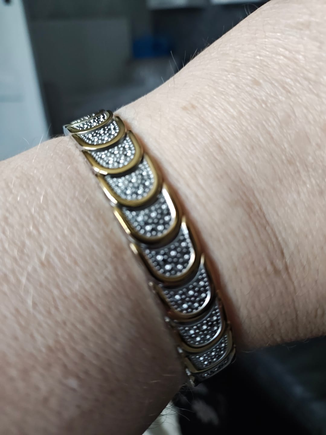Customer photo review of Unisex Magnetic Germanium Power Bracelet